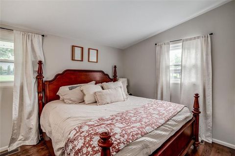 Tiny photo for 1305 Park Lane, Liberty, MO 64068 (MLS # 2621539)