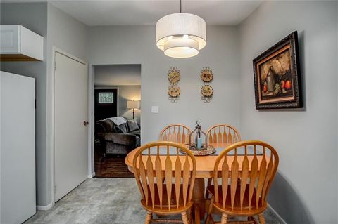 Tiny photo for 1305 Park Lane, Liberty, MO 64068 (MLS # 2621539)