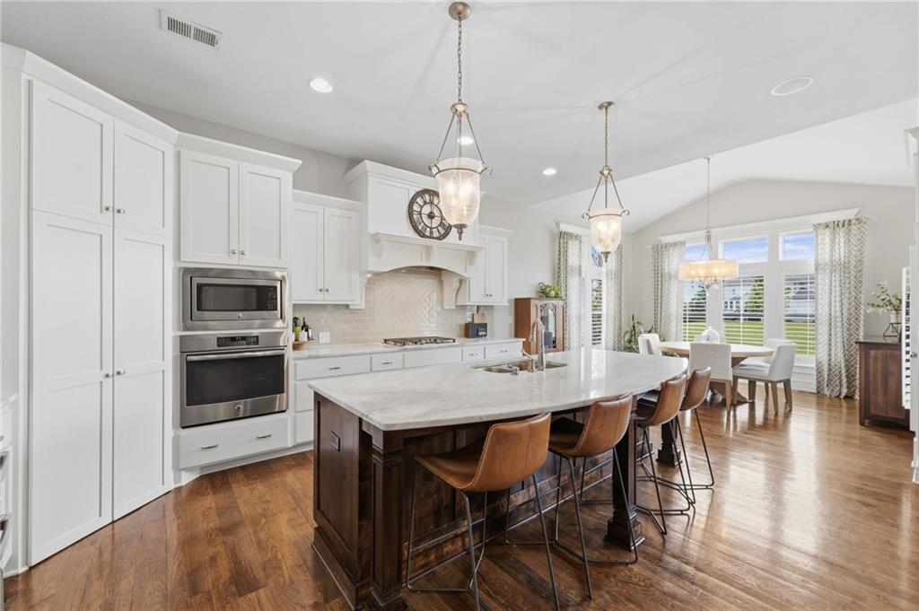 7019 Apache Drive