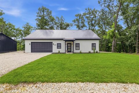 Photo of 1368 Chimney Point, Sunrise Beach, MO 65079 (MLS # 2626978)