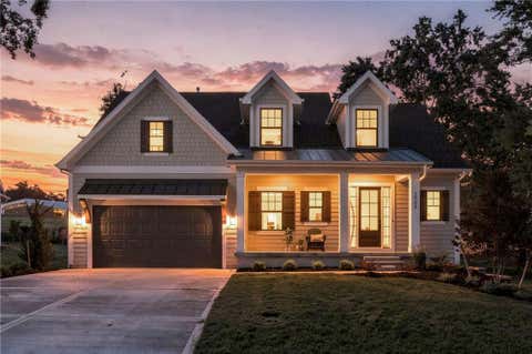 Photo of 2905 W 72nd Street, Prairie Village, KS 66208 (MLS # 2638331)