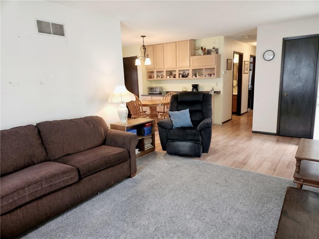22829 Sommerset Place
