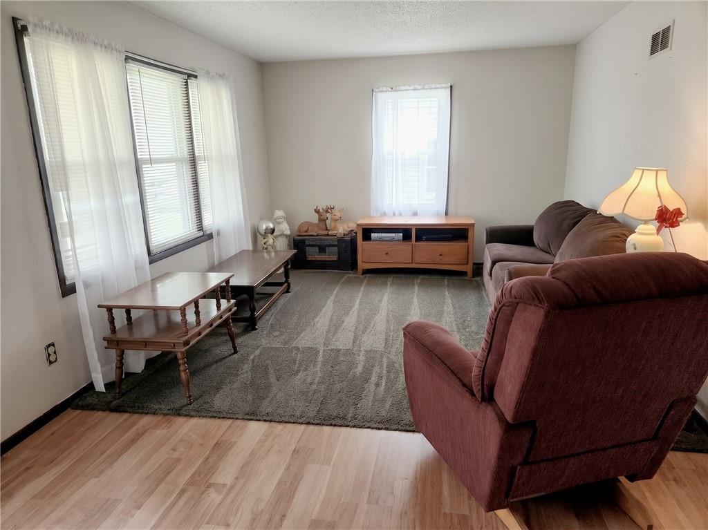 22829 Sommerset Place