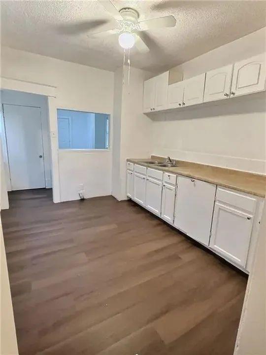 2006 Agnes Avenue
