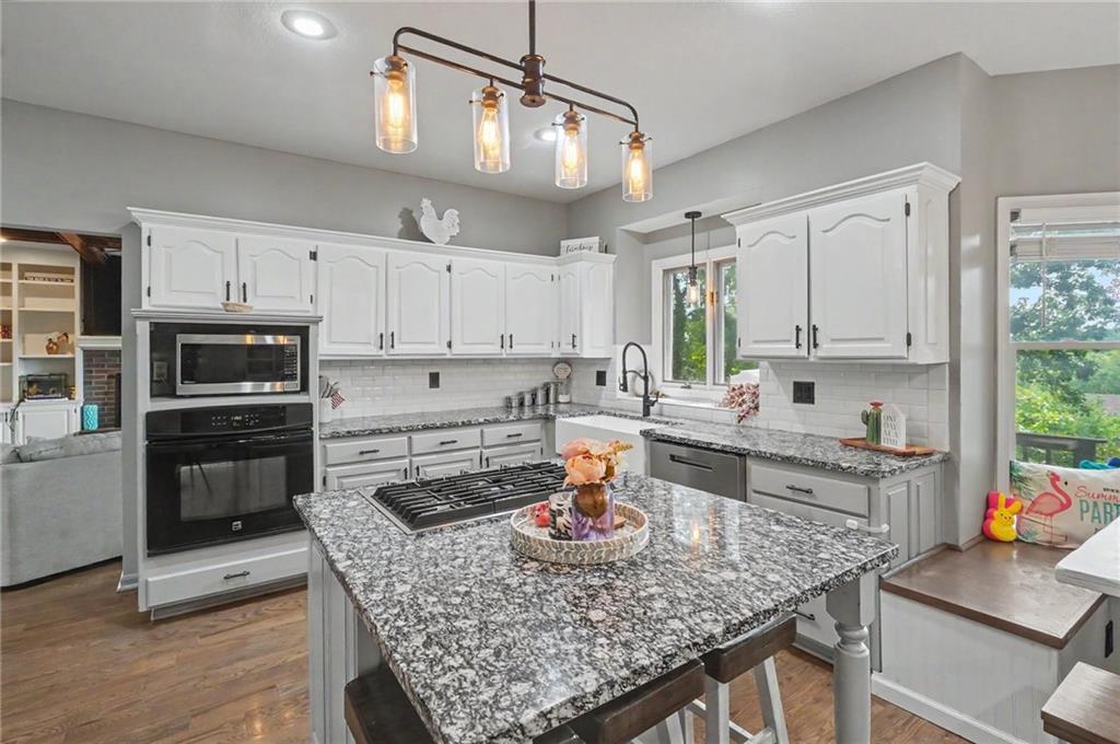 14935 W 76th Street