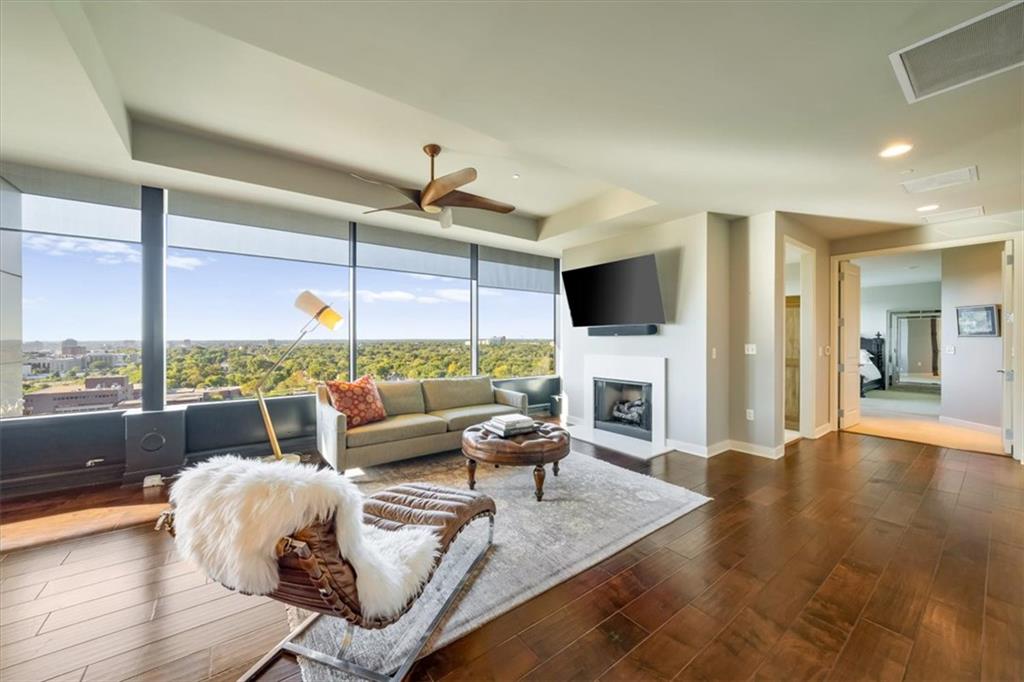 700 W 31st Street 1405