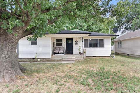 Photo of 210 Goode Avenue, Columbus, KS 66725 (MLS # 2637391)