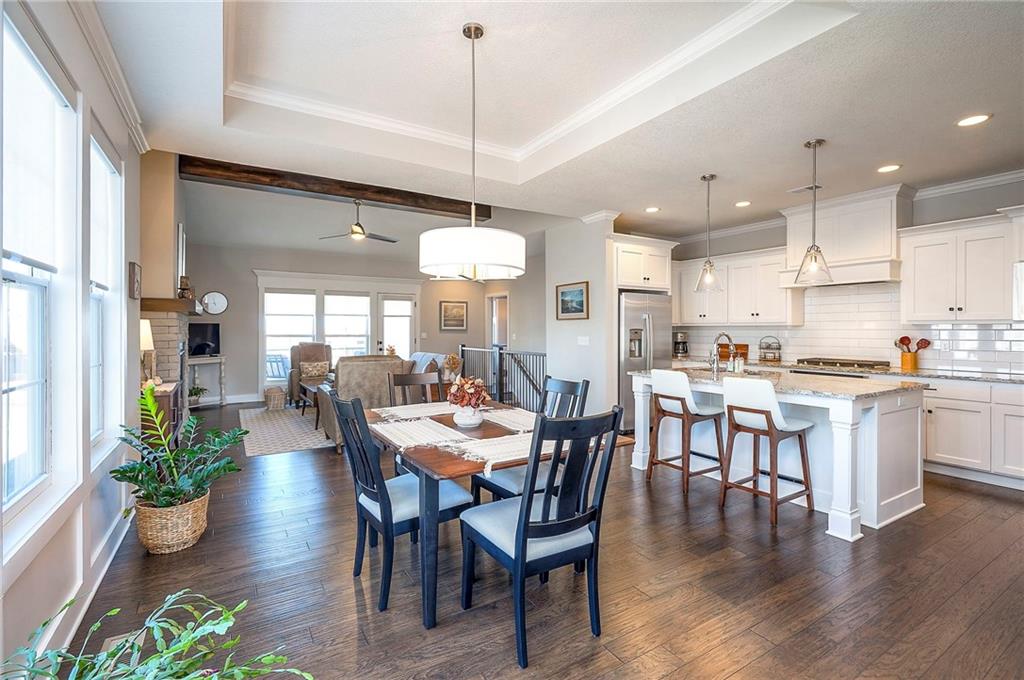 21922 W 82nd Terrace