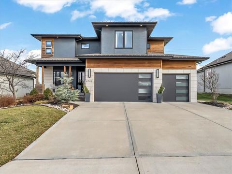 8793 Greeley Street Lenexa KS 66227