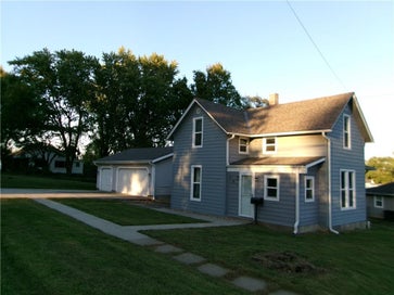 302 N Kansas Street Highland KS 66035