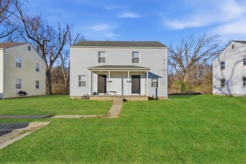 9548 & 9550 Charlotte Street Kansas City MO 64131