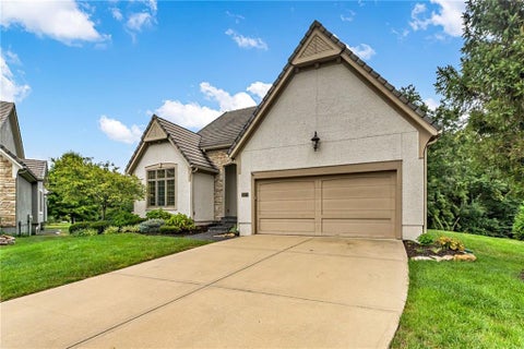 Photo of 5303 W 124th Court, Overland Park, KS 66209 (MLS # 2638869)