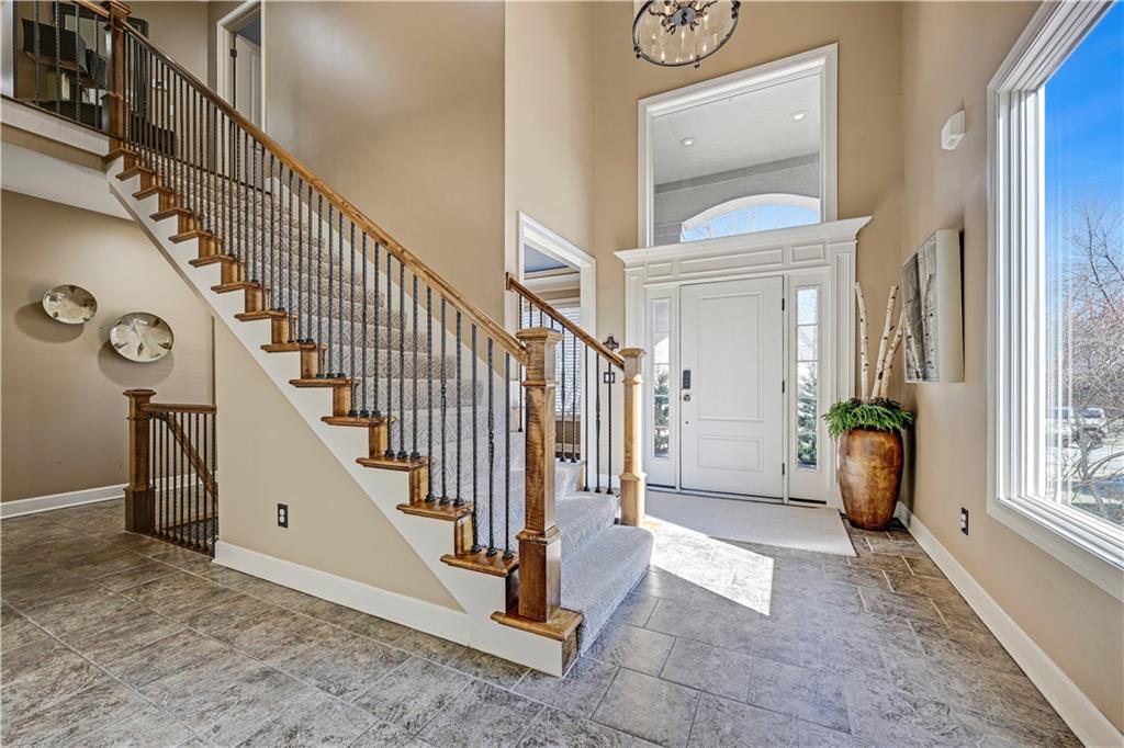 10911 W 163rd Terrace