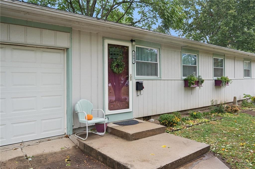 1002 NE Cowden Drive