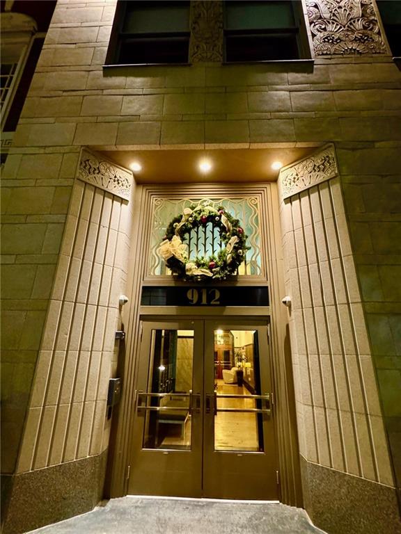 912 Baltimore Avenue 704