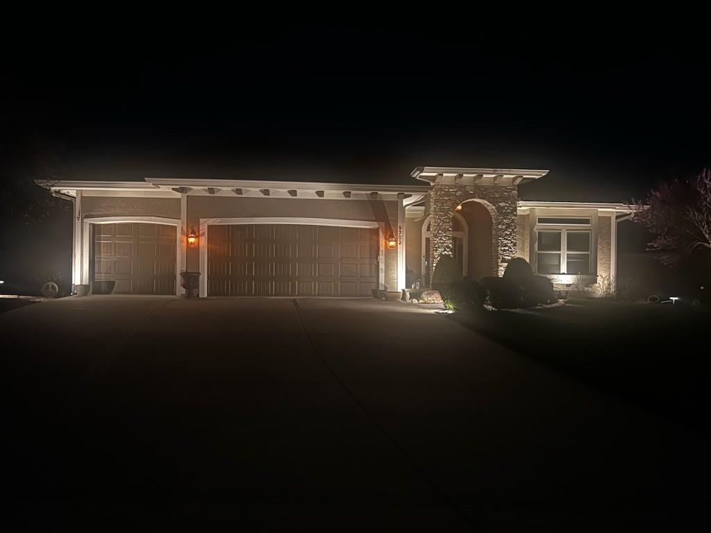 9702 Shady Bend Circle