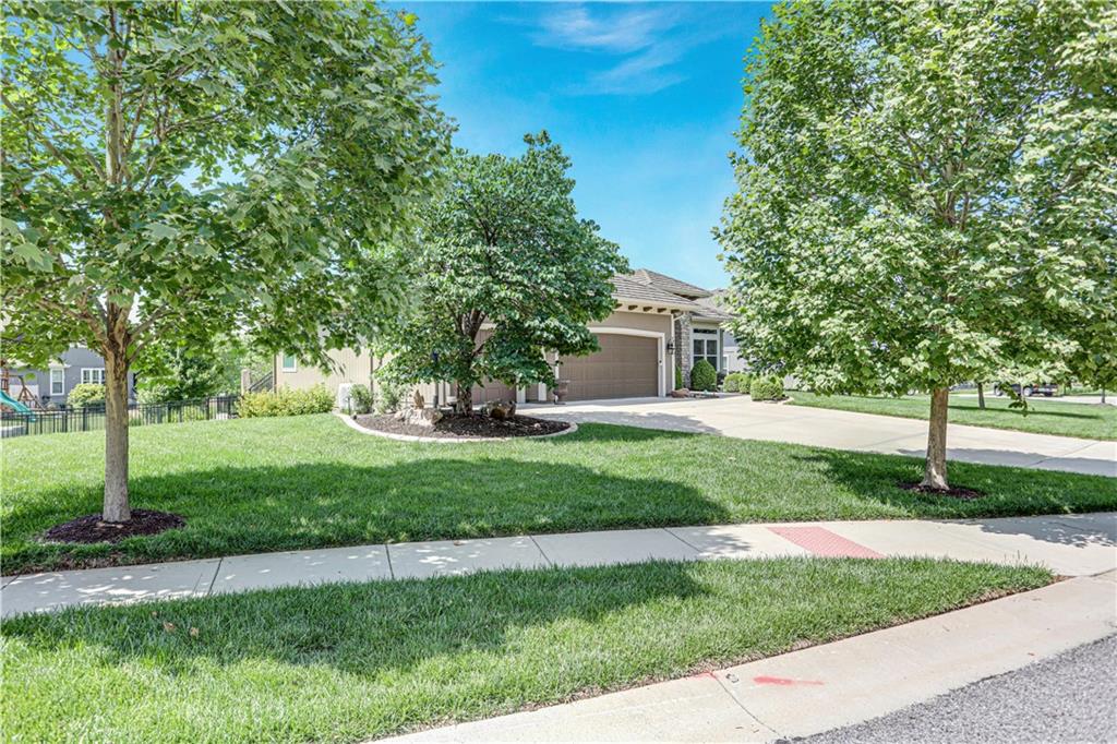 9702 Shady Bend Circle