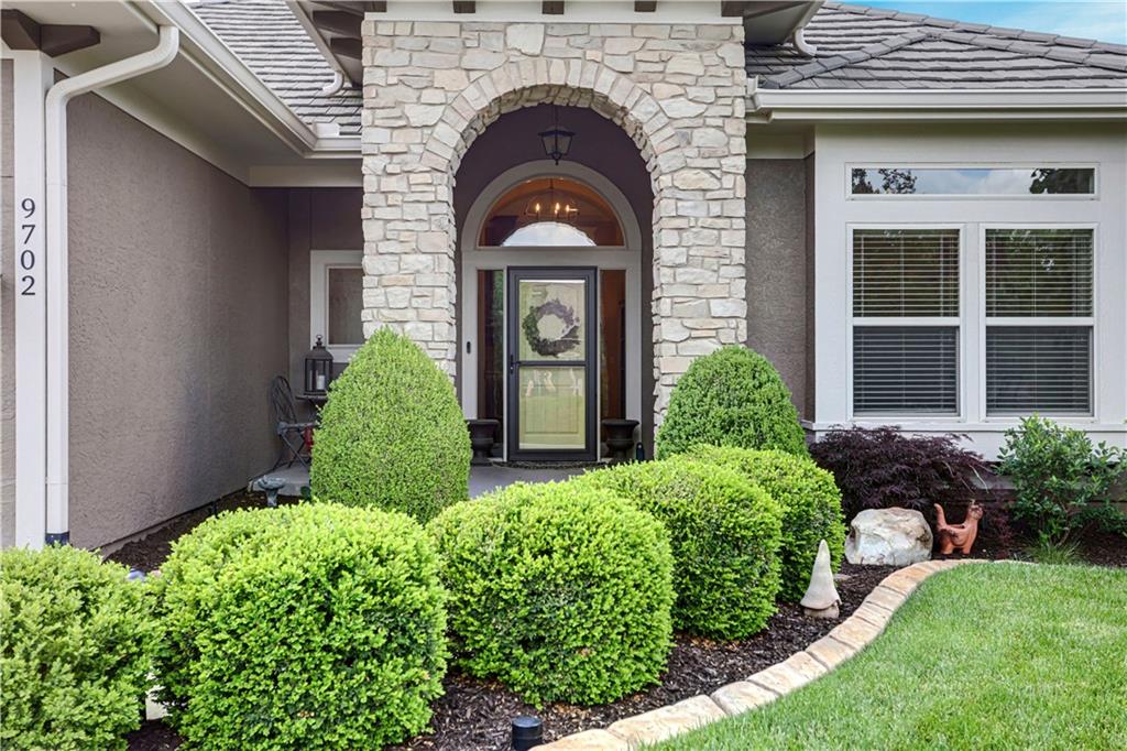 9702 Shady Bend Circle
