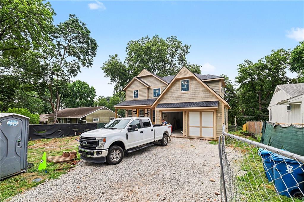 7805 Rosewood Drive