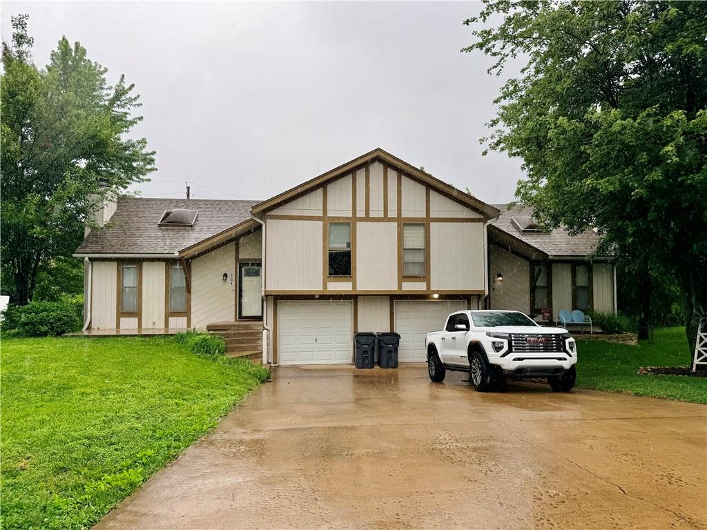 122 N Saxony Drive