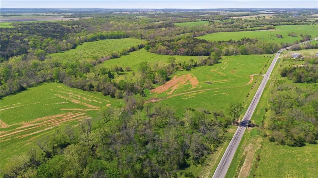 Photo of 5 County Road 1077 N/A, Parker, KS 66072 (MLS # 2614966)