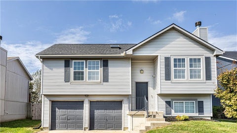 Photo of 11200 N Central Street, Kansas City, MO 64155 (MLS # 2645813)