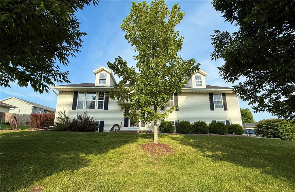 311 S COUNTRY CLUB Road