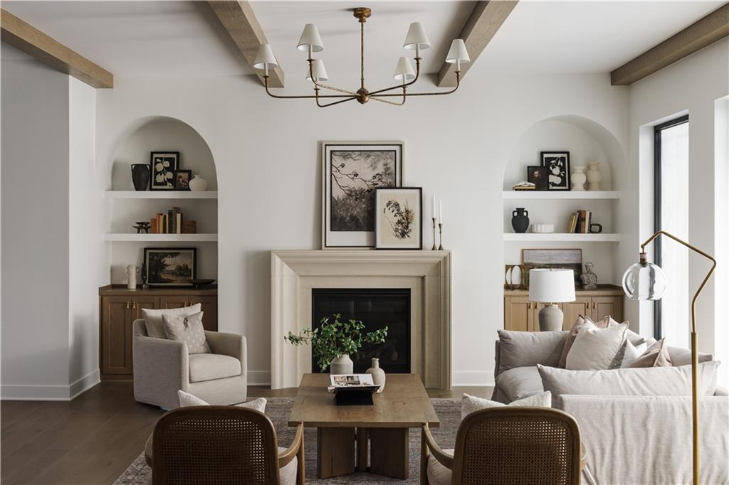 17045 Earnshaw Street