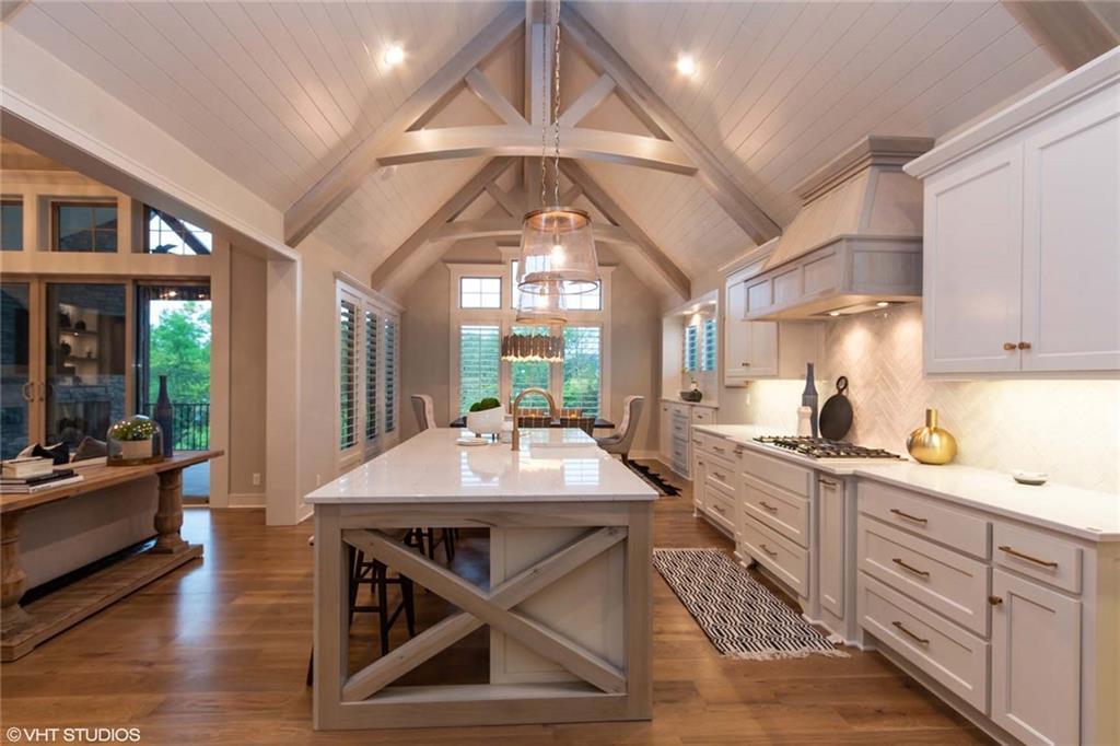 17016 Parkhill Street