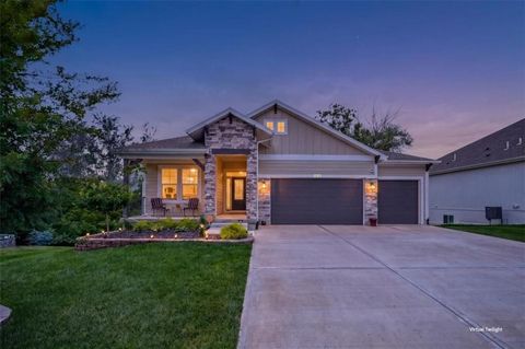 Photo of 8616 Laramie Street, De Soto, KS 66018 (MLS # 2631257)