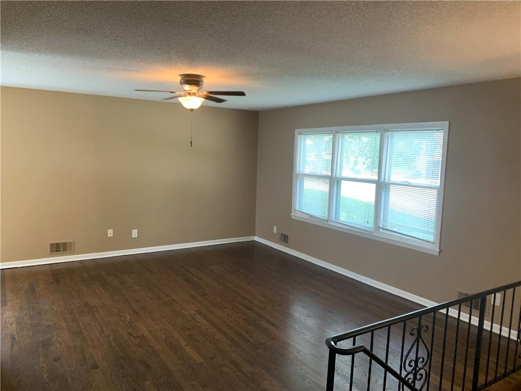 1305 NE 84TH Place