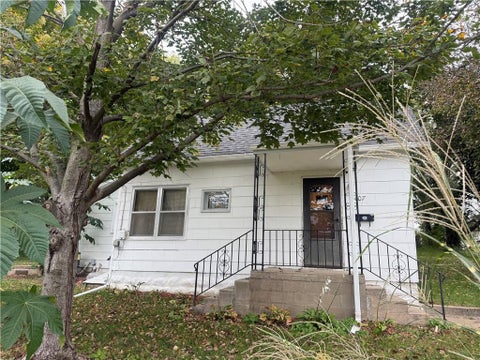 Photo of 407 E 4th Street, Mound City, MO 64470 (MLS # 2647159)