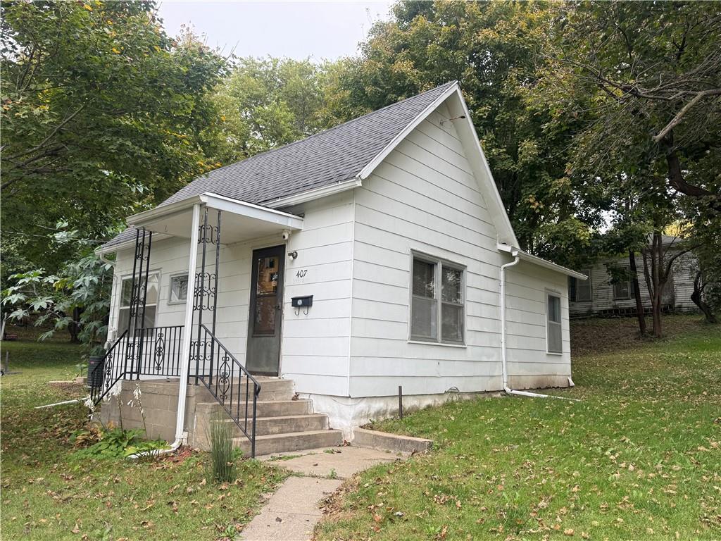 407 E 4th Street