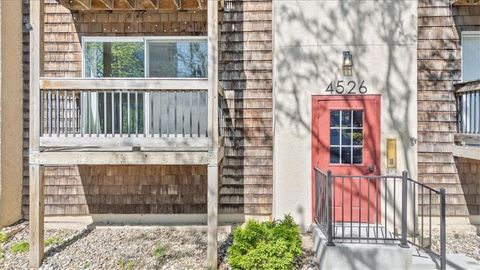 4526 Holly Street 15 Kansas City MO 64111