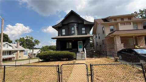 Photo of 2500 E 42 Street, Kansas City, MO 64130 (MLS # 2634124)