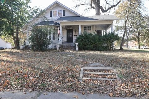 506 S Ash Street, Nevada, MO 64772 - #: 2599408