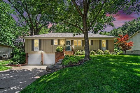 6631 Larsen Lane, Shawnee, KS 66203 - #: 2619630