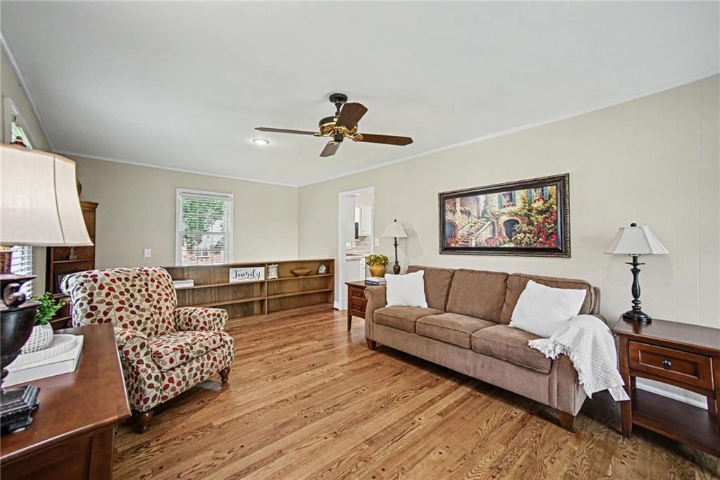 6631 Larsen Lane