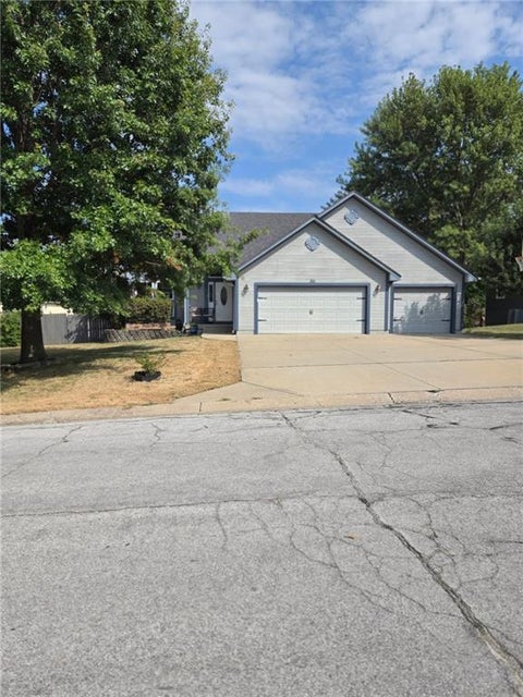 301 Andrea Lane, Harrisonville, MO 64701 - MLS#: 2641137