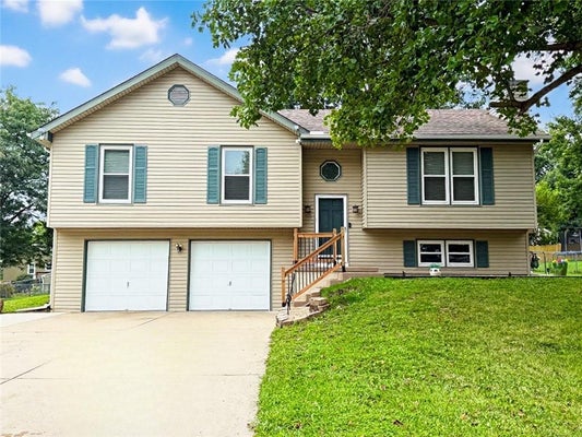 1607 NE 114TH ST, KANSAS CITY, MO 64155 - Image dfec334597617c4ffa401dd12a516fa6/1704981075