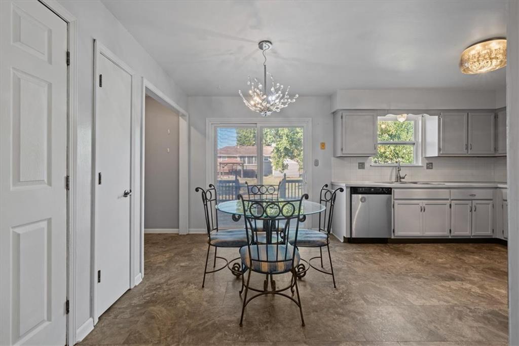 206 Pebblebrook Lane