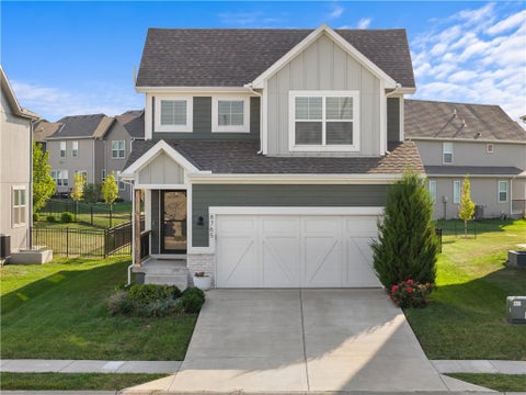 Photo of 8765 SW Brickell Drive, Blue Springs, MO 64064 (MLS # 2643278)