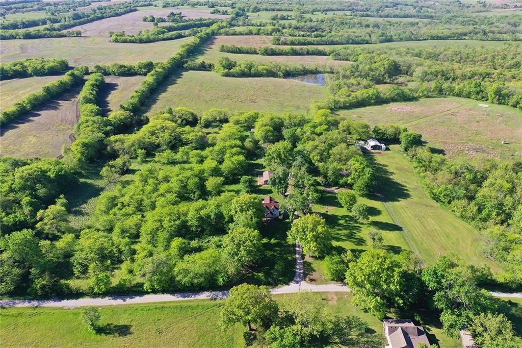 Photo of 6900 Smith Drive, Hamilton, MO 64644 (MLS # 2618527)