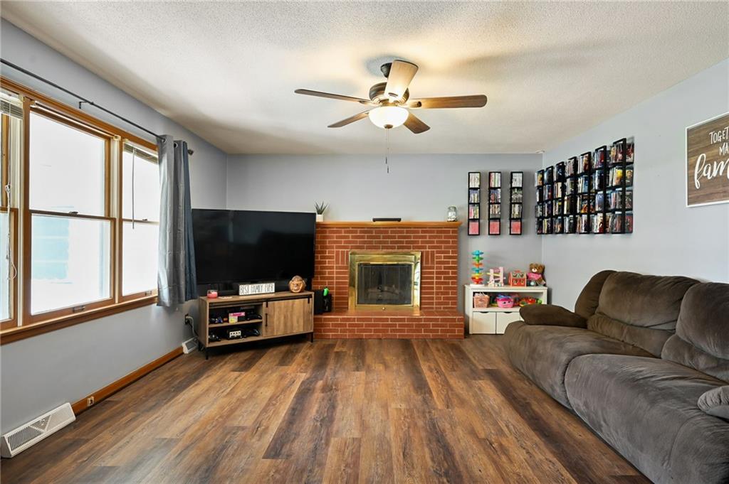 503 SW Maple Lane