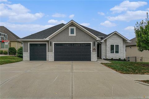 6960 Glenn Lane Parkville MO 64152