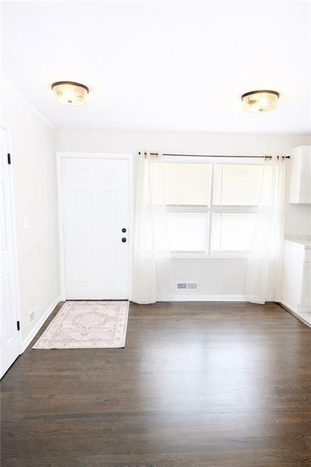 Photo of 11112 Winchester Avenue, Kansas City, MO 64134 (MLS # 2598712)