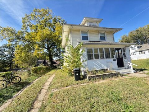 Photo of 2318 N 12TH Street, Kansas City, KS 66104 (MLS # 2608442)