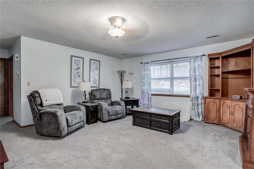 6128 Ash Court