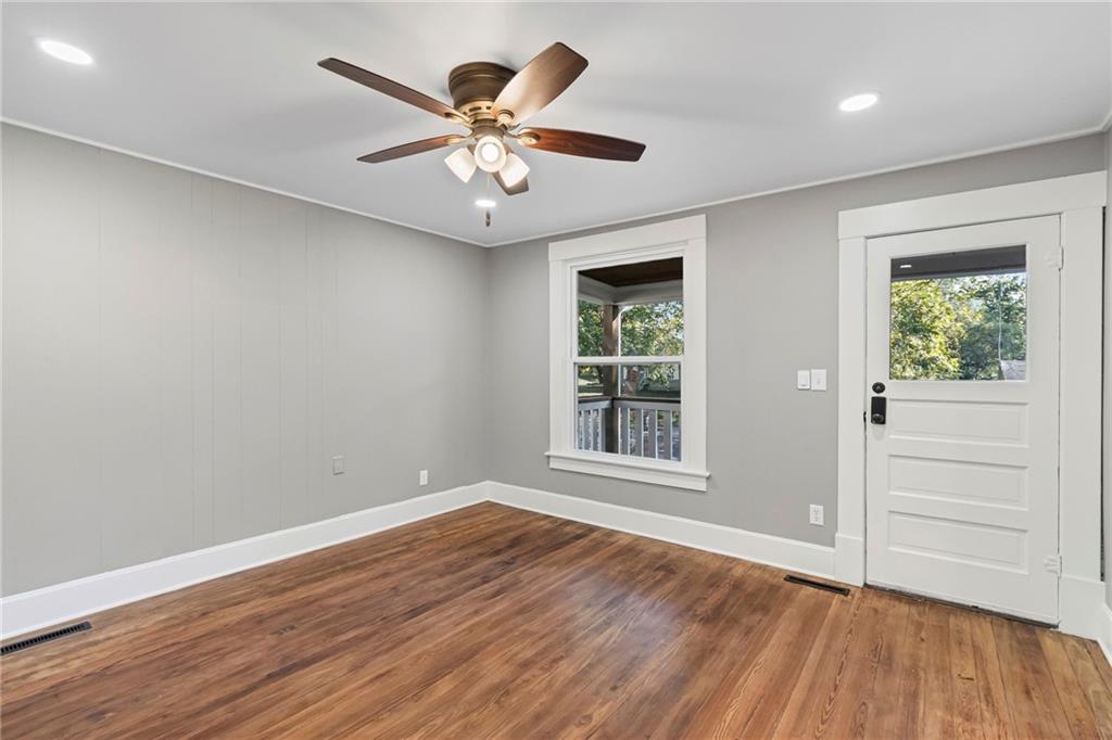 302 S Elm Street