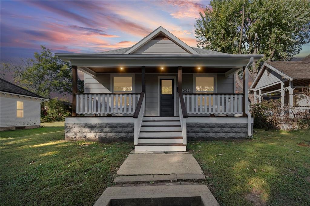 302 S Elm Street